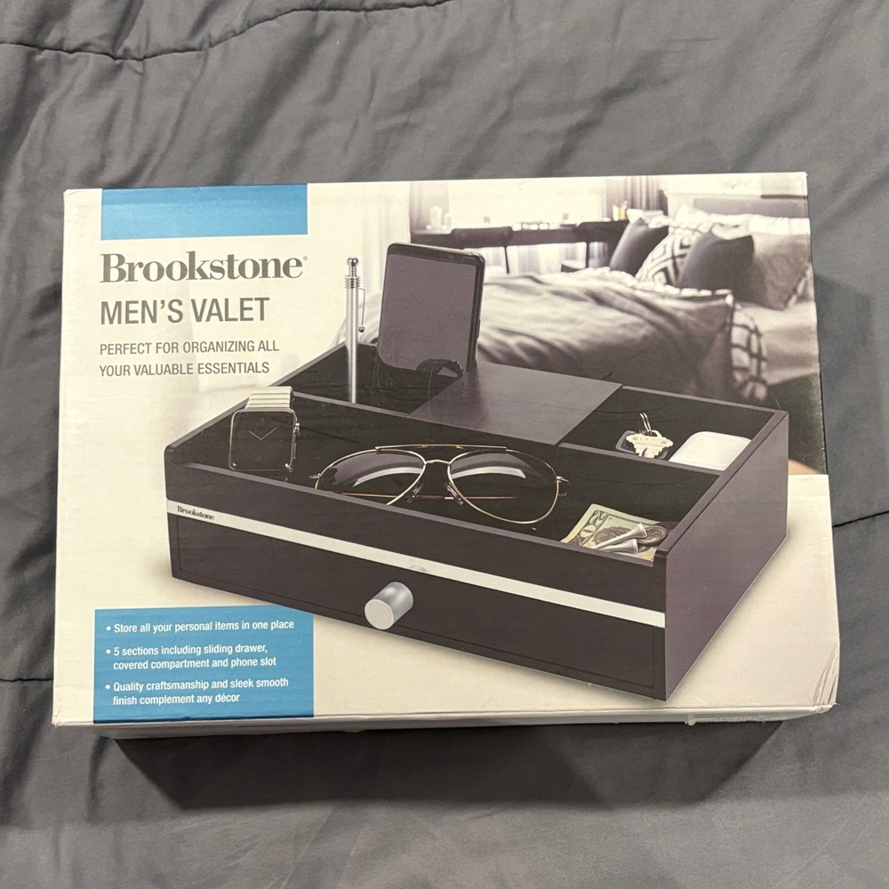 Brookstone Men's Valet with Black Finish